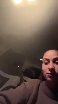 Snapshot of FemmeAffair chatting on 04.02.26 FemmeAffair online show from 04.02.26