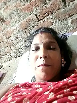 Snapshot of Savita992 chatting on 09.17.25 Savita992 online show from 09.17.25