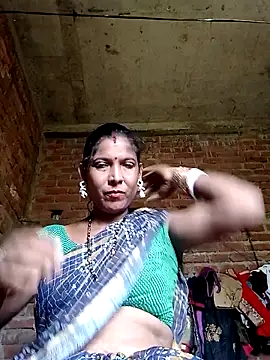 Snapshot of Savita992 chatting on 09.21.25 Savita992 online show from 09.21.25