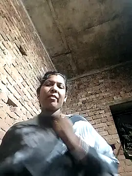 Snapshot of Savita992 chatting on 09.22.25 Savita992 online show from 09.22.25