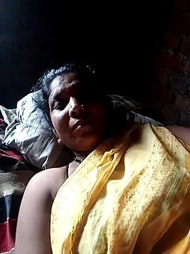 Snapshot of Savita992 chatting on 09.23.25 Savita992 online show from 09.23.25