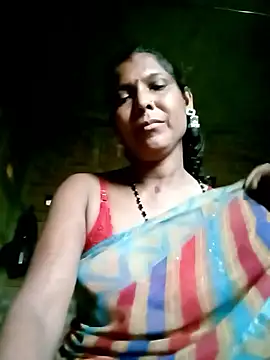 Snapshot of Savita992 chatting on 09.27.25 Savita992 online show from 09.27.25