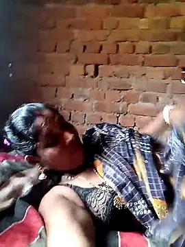 Snapshot of Savita992 chatting on 09.29.25 Savita992 online show from 09.29.25