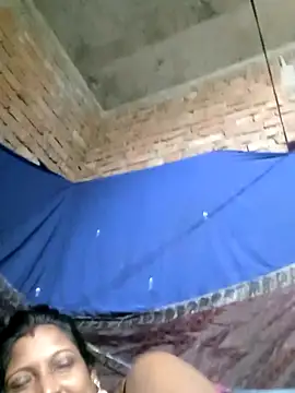 Snapshot of Savita992 chatting on 10.25.25 Savita992 online show from 10.25.25