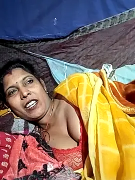 Snapshot of Savita992 chatting on 11.29.25 Savita992 online show from 11.29.25