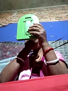 Snapshot of Savita992 chatting on 12.02.25 Savita992 online show from 12.02.25