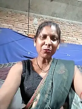 Snapshot of Savita992 chatting on 07.03.26 Savita992 online show from 07.03.26
