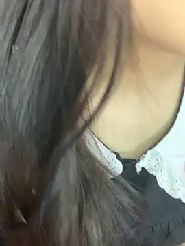 Linhtruong  online show from 12.02.25