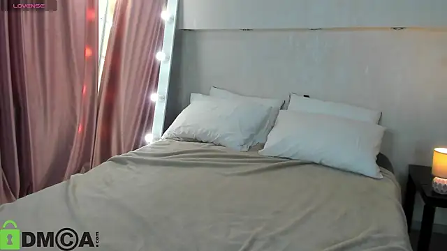 Adelina Bliss online show from 04.27.26