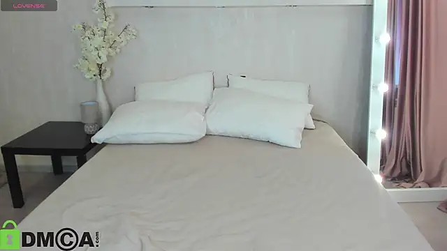 Snapshot of Adelina_Bliss chatting on 05.06.26 Adelina Bliss online show from 05.06.26