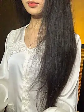 Snapshot of Nhinhi18 chatting on 11.27.25 Nhinhi18 online show from 11.27.25