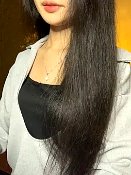 Snapshot of Nhinhi18 chatting on 12.01.25 Nhinhi18 online show from 12.01.25