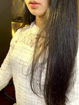 Snapshot of Nhinhi18 chatting on 03.23.26 Nhinhi18 online show from 03.23.26