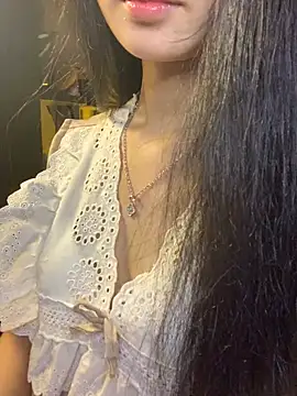 Nhinhi18 online show from 04.29.26