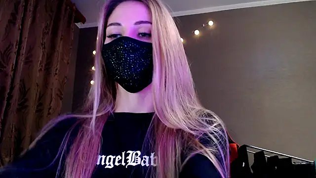 Iris lave online show from 12.01.25