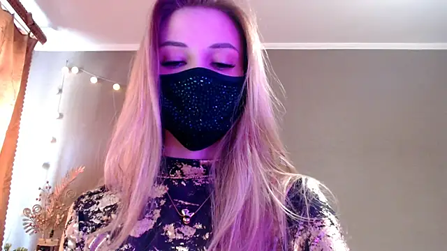 Iris lave online show from 04.26.26