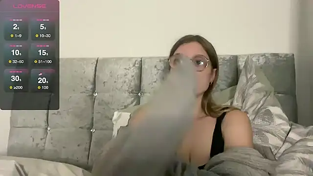 BustyKellyXXX online show from 10.12.25