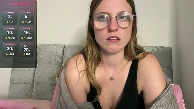 BustyKellyXXX online show from 11.30.25