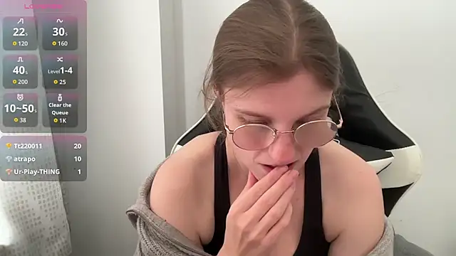 BustyKellyXXX online show from 04.22.26