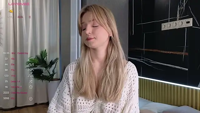 Snapshot of zegoii chatting on 10.10.25 zegoii online show from 10.10.25