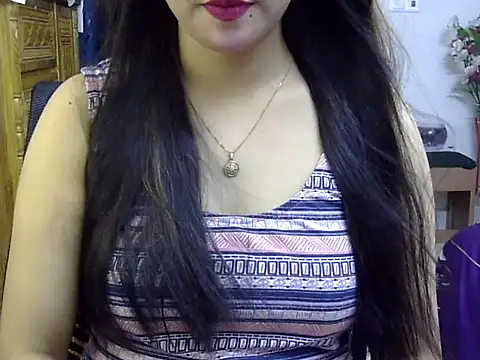 Snapshot of Obonti_2000 chatting on 10.29.25 Obonti 2000 online show from 10.29.25