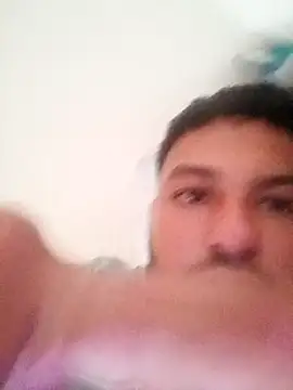 Snapshot of Frank0021 chatting on 01.10.26 Frank0021 online show from 01.10.26