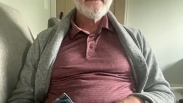 Snapshot of braselton06 chatting on 10.15.25 braselton06 online show from 10.15.25