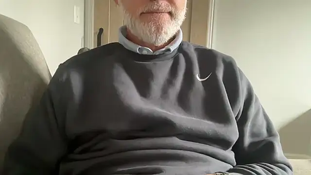 Snapshot of braselton06 chatting on 11.18.25 braselton06 online show from 11.18.25