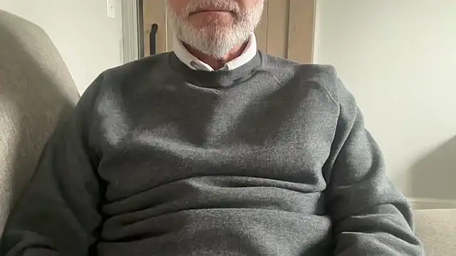 Snapshot of braselton06 chatting on 12.01.25 braselton06 online show from 12.01.25