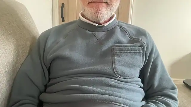 Snapshot of braselton06 chatting on 12.03.25 braselton06 online show from 12.03.25