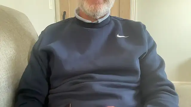 Snapshot of braselton06 chatting on 12.05.25 braselton06 online show from 12.05.25