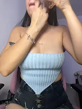 lucy grey25 online show from 02.22.26