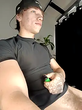 Logan sixxer online show from 11.28.25