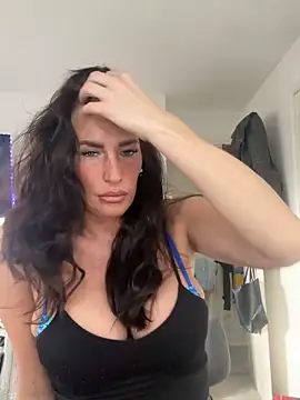 Elegant-Chlo37 online show from 02.12.26