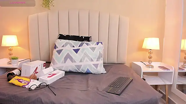 Rachel Donnelly online show from 01.16.26