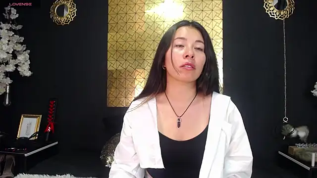 Snapshot of Lollyshine_ chatting on 12.15.25 Lollyshine online show from 12.15.25