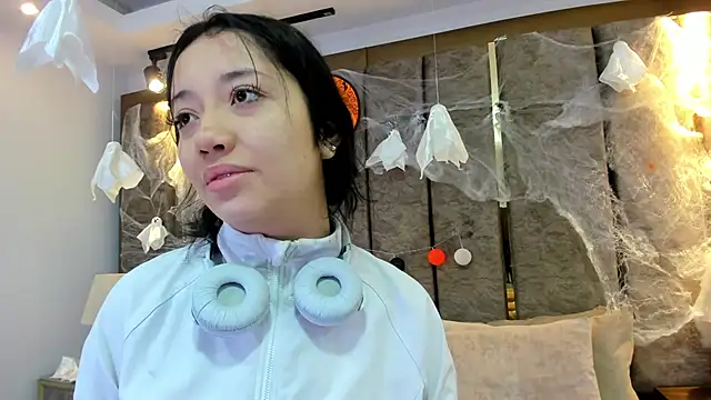 BarbieMonet online show from 11.02.25