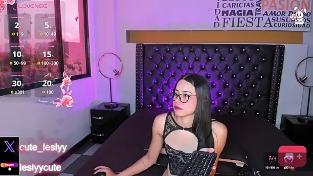 lesly cutee online show from 09.24.25