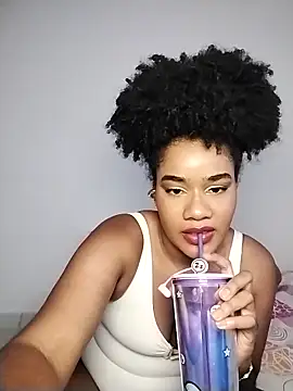 Snapshot of Maaaar_ chatting on 09.11.25 Maaaar online show from 09.11.25