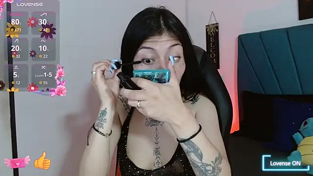 Snapshot of Aily_star chatting on 10.03.25 Aily star online show from 10.03.25