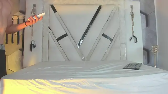 PeterBowel online show from 09.24.25