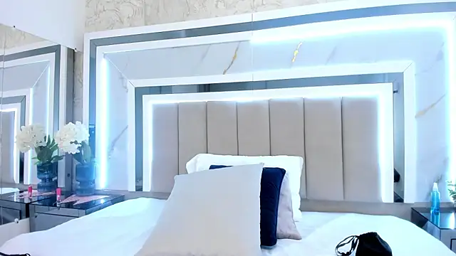 melodycharlotte online show from 09.22.25