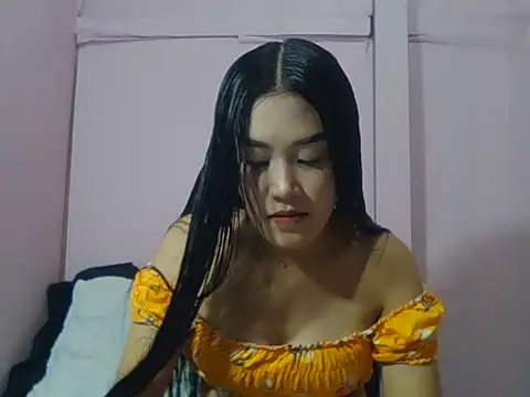 YourWildestDoll online show from 08.07.26