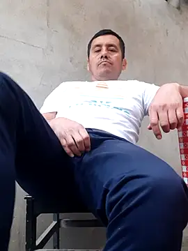 Snapshot of joanluperu chatting on 11.12.25 joanluperu online show from 11.12.25