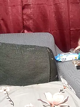 Snapshot of Ishu_Lovee chatting on 11.29.25 Ishu Lovee online show from 11.29.25