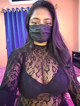 Snapshot of Ishu_Lovee chatting on 06.18.26 Ishu Lovee online show from 06.18.26