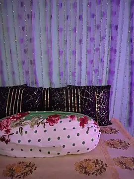 Snapshot of Ishu_Lovee chatting on 07.27.26 Ishu Lovee online show from 07.27.26