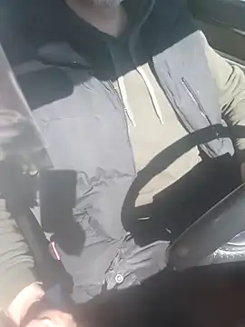 Snapshot of cazzoweb chatting on 04.02.26 cazzoweb online show from 04.02.26