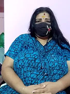 Snapshot of lathikaqueentamil chatting on 09.21.25 lathikaqueentamil online show from 09.21.25