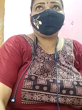 Snapshot of lathikaqueentamil chatting on 09.25.25 lathikaqueentamil online show from 09.25.25